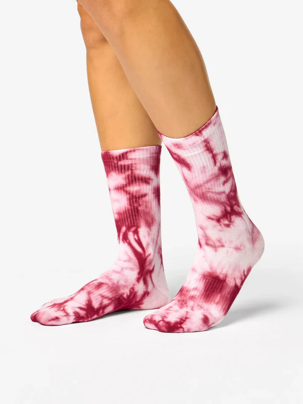 Burgundy Tie-Dye Socks- Stylish Casual Design